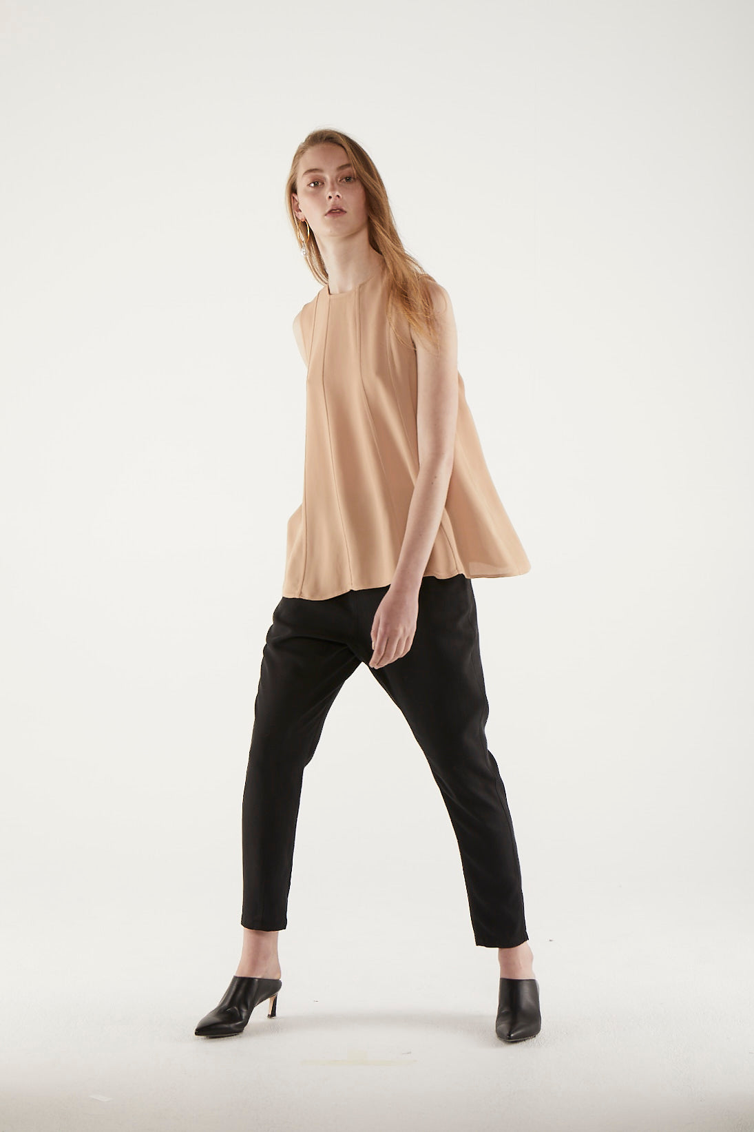 Accalia Splice Top - Sandlewood